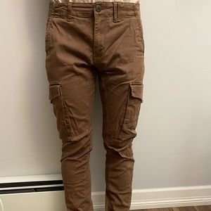 Jack&Jones stretch cargo joggers.